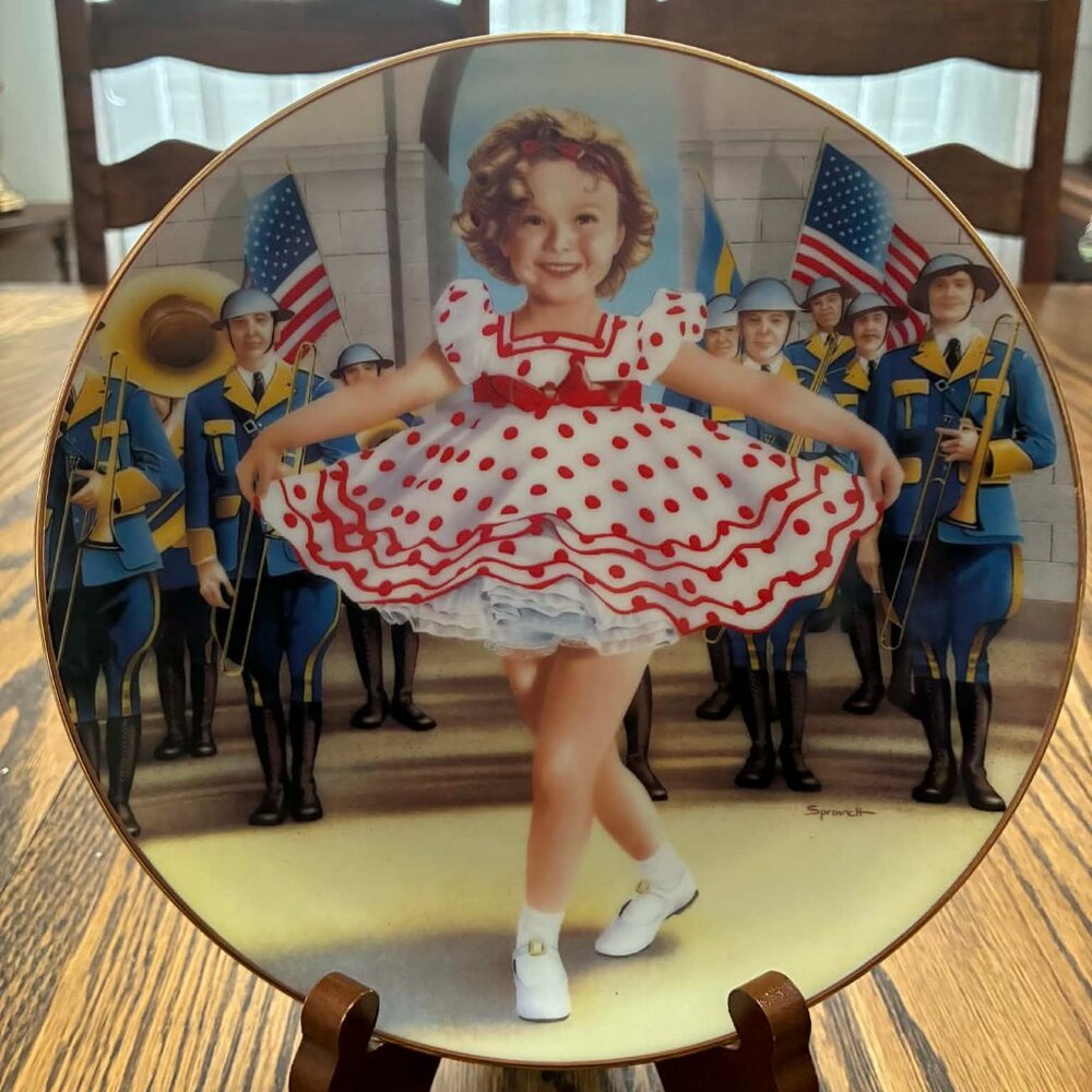 ✨ Shirley Temple “Stand Up and Cheer” Collector Plate – Danbury Mint – Plate #A4